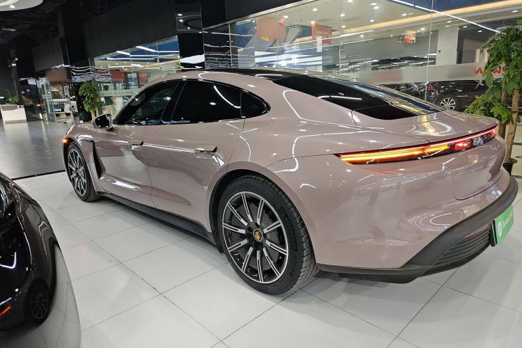 Used Porsche Taycan 2022 Taycan Left Side