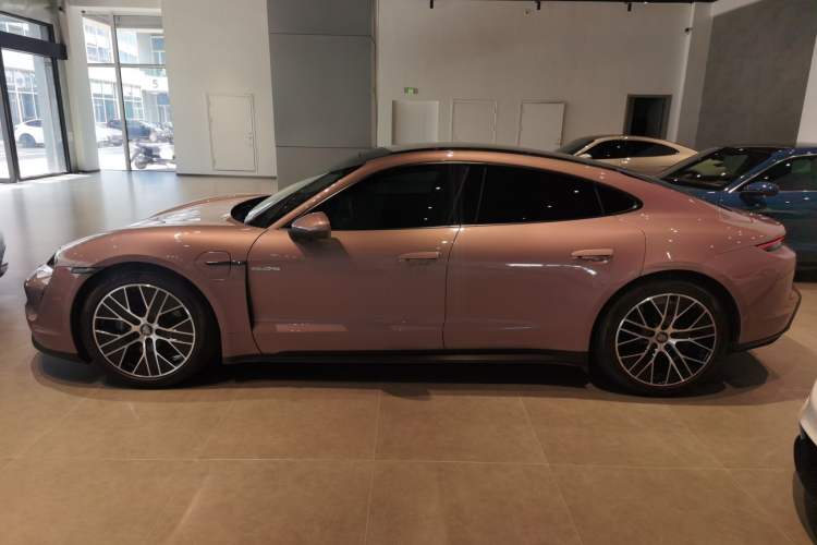 Used Porsche Taycan 2022 Taycan Left Side