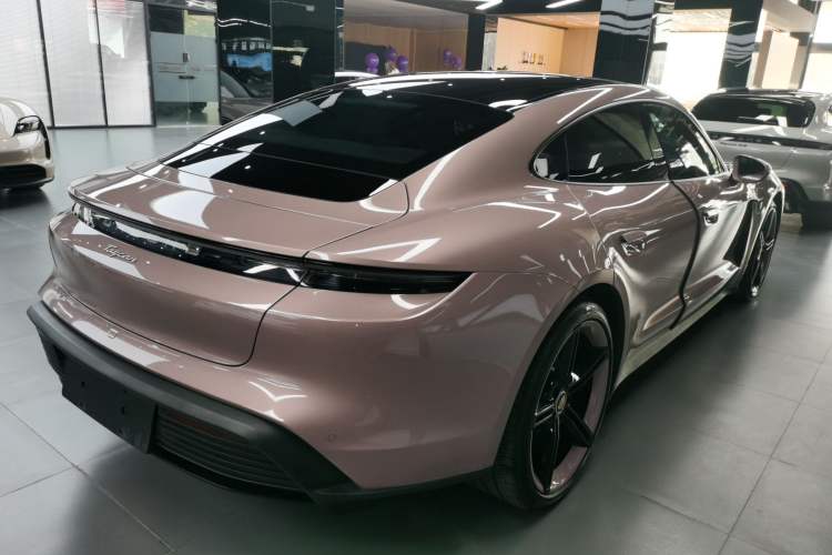 Used Porsche Taycan 2022 Taycan Rear Right 45 Deg