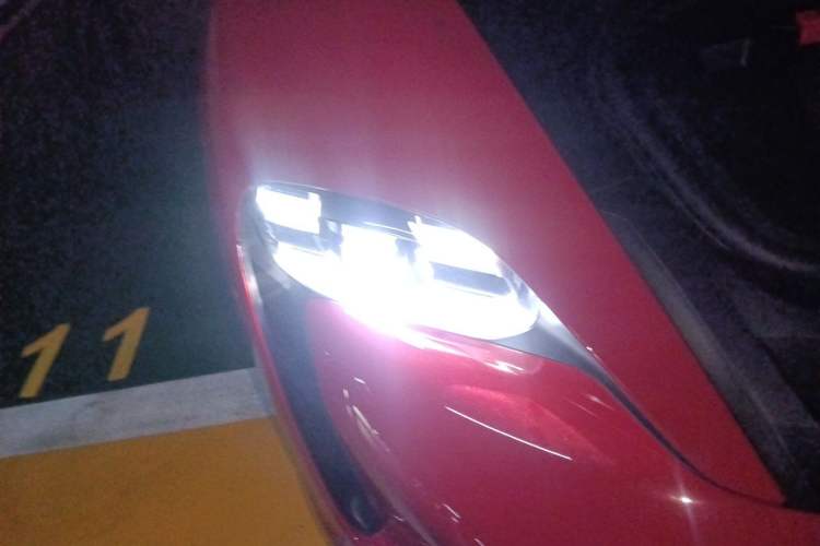 Used Porsche Taycan 2022-Year Updated Taycan Right Front Headlight