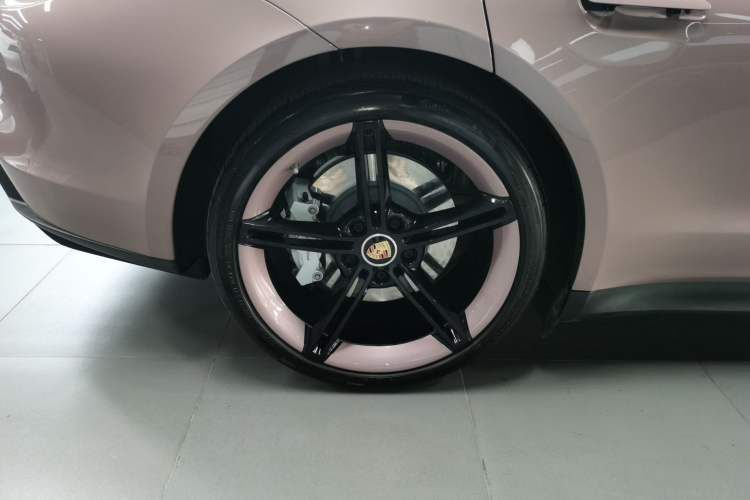 Used Porsche Taycan 2022 Taycan Right Rear Wheel Hub