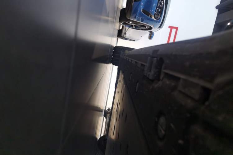 Used Porsche Taycan 2022 Taycan Right Side Sill