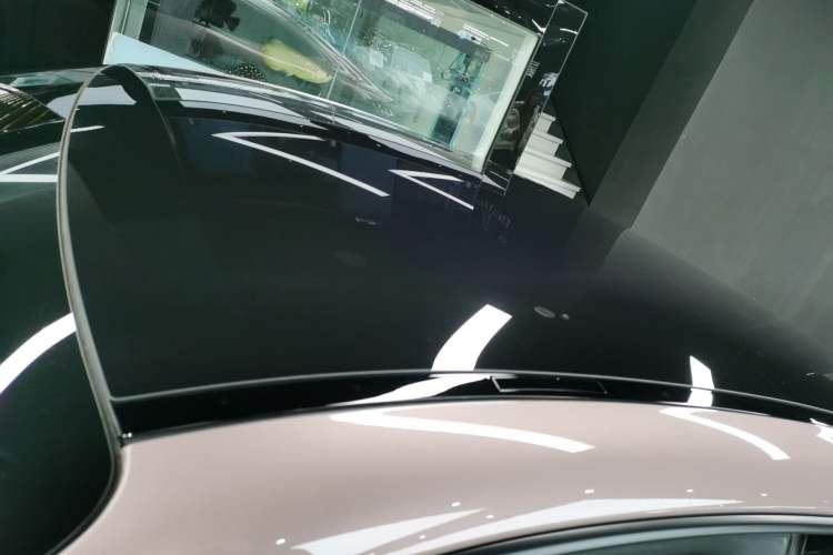 Used Porsche Taycan 2022 Taycan Roof