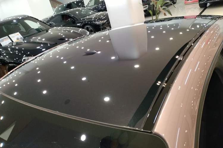Used Porsche Taycan 2022-Year Updated Taycan Roof