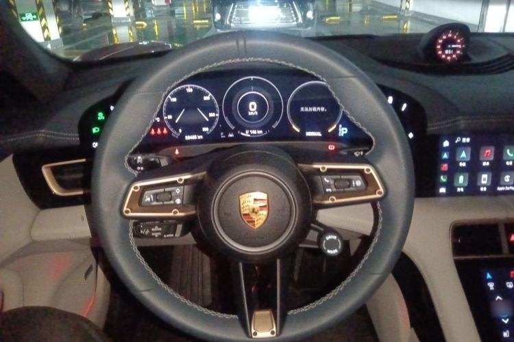 Used Porsche Taycan 2022-Year Updated Taycan Steering Wheel