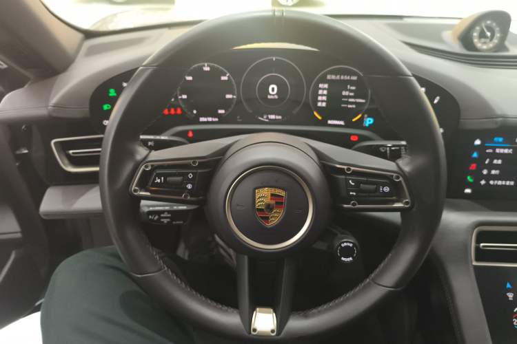 Used Porsche Taycan 2022-Year Updated Taycan Steering Wheel