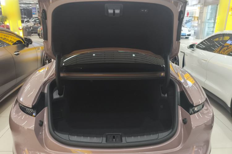 Used Porsche Taycan 2022-Year Updated Taycan Trunk
