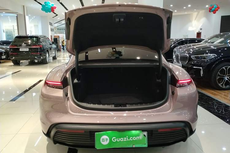 Used Porsche Taycan 2022-Year Updated Taycan Trunk