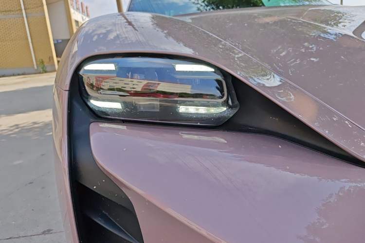 Used Porsche Taycan 2022-Year Updated Taycan Right Front Headlight
