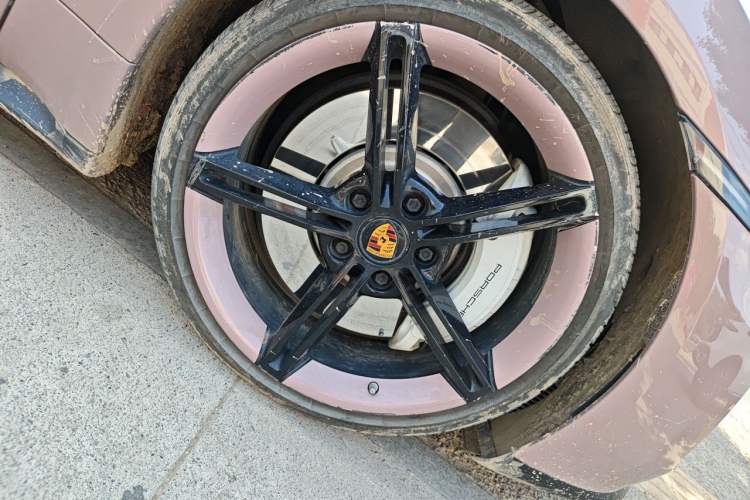 Used Porsche Taycan 2022-Year Updated Taycan Right Front Wheel Hub