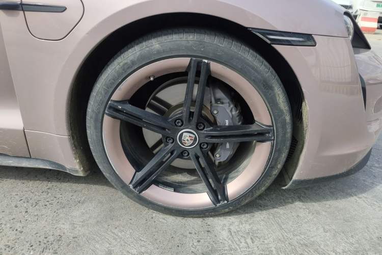 Used Porsche Taycan 2022 Taycan Right Front Wheel Hub