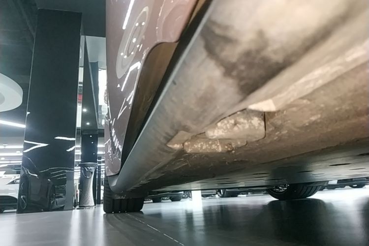 Used Porsche Taycan 2022 Taycan Right Side Sill