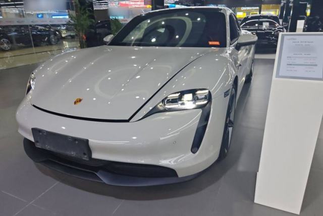 Used Porsche Taycan 2022 Taycan