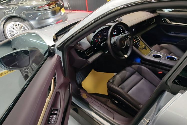 Used Porsche Taycan 2022-Year Updated Taycan Driver Seat