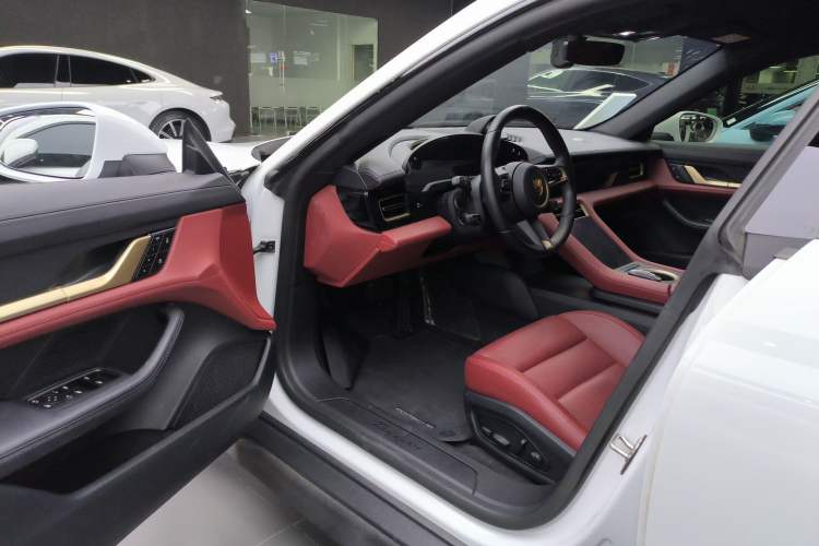 Used Porsche Taycan 2022 Taycan Driver Seat