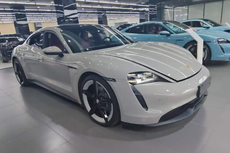 Used Porsche Taycan 2022 Taycan Exterior 2