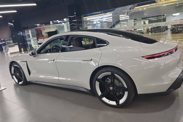 Used Porsche Taycan 2022 Taycan Exterior 3