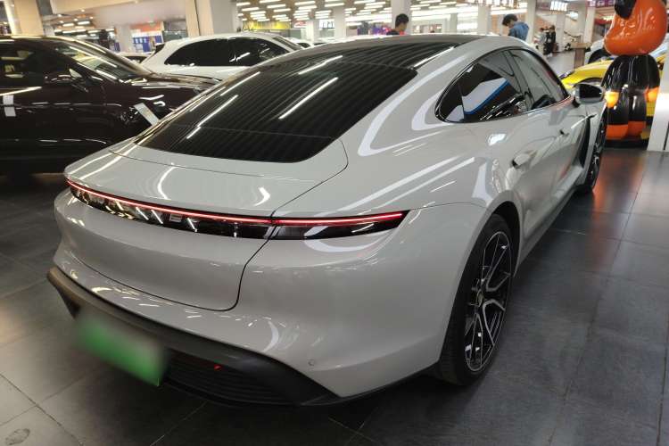 Used Porsche Taycan 2022-Year Updated Taycan Exterior 5