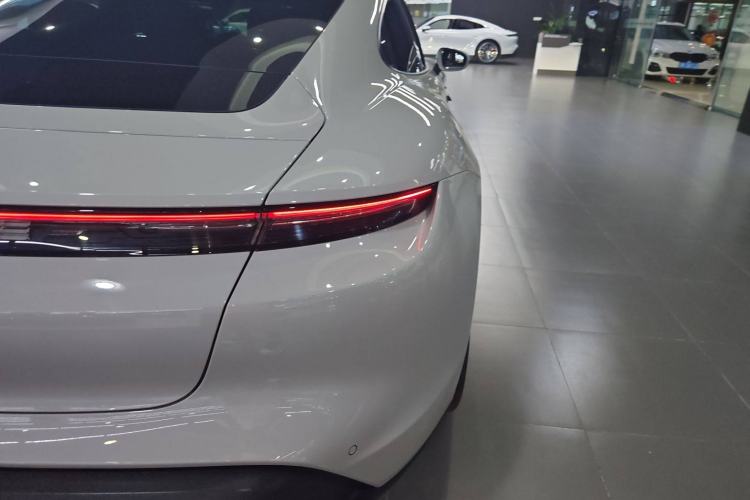 Used Porsche Taycan 2022 Taycan Exterior 6