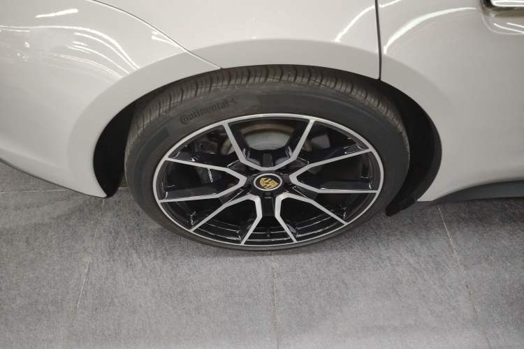 Used Porsche Taycan 2022-Year Updated Taycan Exterior 8