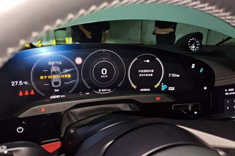 Used Porsche Taycan 2022-Year Updated Taycan Instrument Cluster