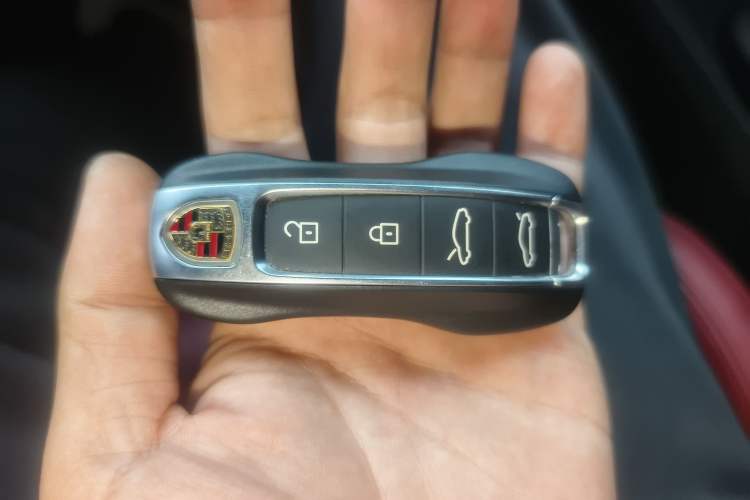 Used Porsche Taycan 2022-Year Updated Taycan Interior 1