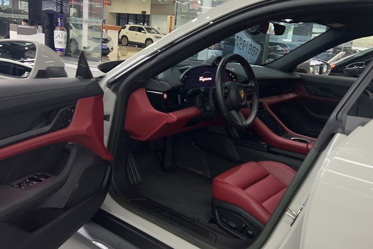 Used Porsche Taycan 2022 Taycan 4 Cross Turismo Interior 2