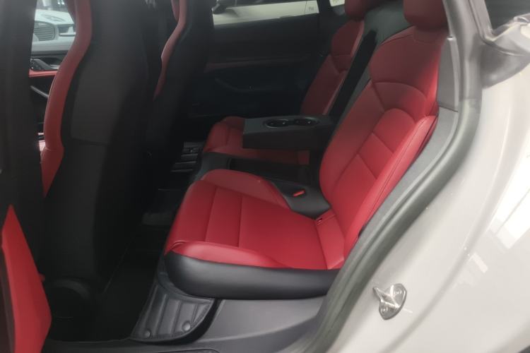 Used Porsche Taycan 2022-Year Updated Taycan Interior 4