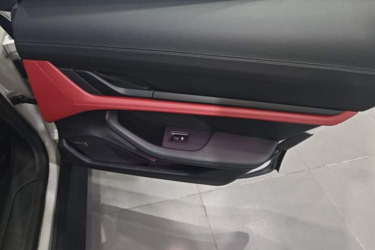 Used Porsche Taycan 2022 Taycan Interior 6