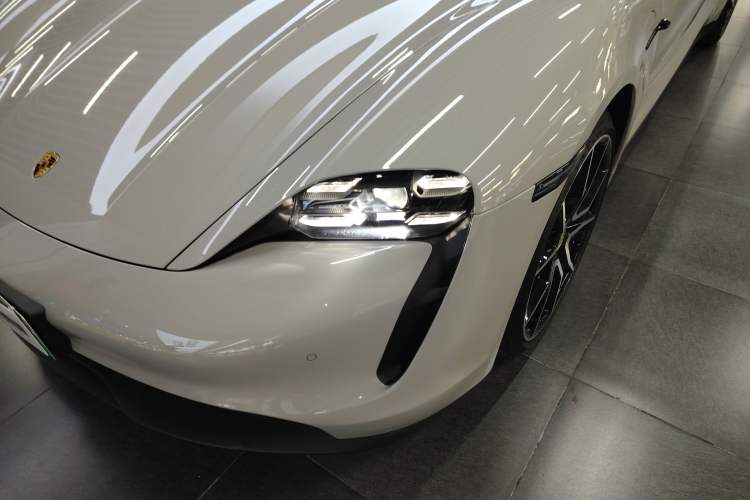 Used Porsche Taycan 2022-Year Updated Taycan Left Front Headlight