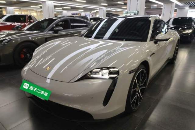 Used Porsche Taycan 2022-Year Updated Taycan