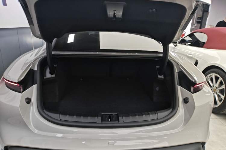 Used Porsche Taycan 2022-Year Updated Taycan Trunk