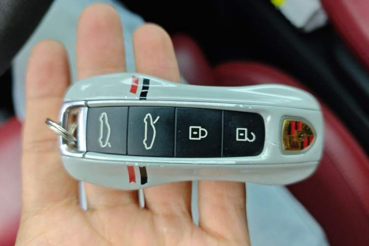 Used Porsche Taycan 2022 Taycan Vehicle Key