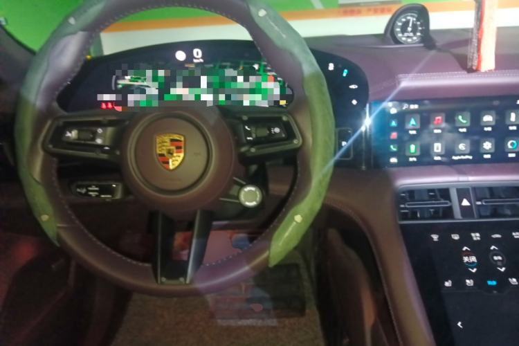 Used Porsche Taycan 2022-Year Updated Taycan Steering Wheel