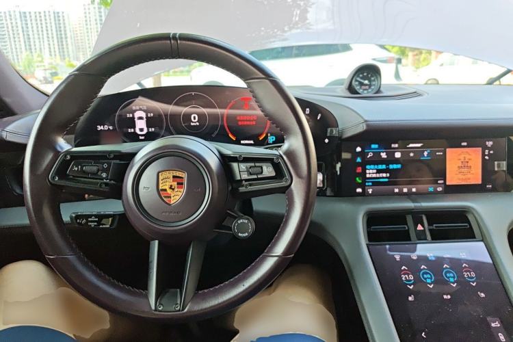 Used Porsche Taycan 2022-Year Updated Taycan Steering Wheel