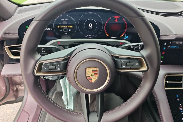 Used Porsche Taycan 2022-Year Updated Taycan Steering Wheel