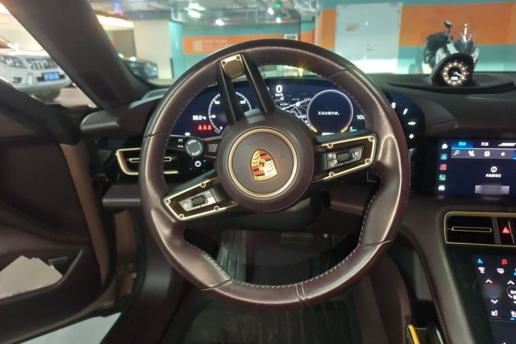 Used Porsche Taycan 2022-Year Updated Taycan Steering Wheel