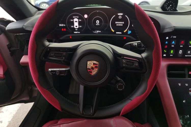 Used Porsche Taycan 2022-Year Updated Taycan Steering Wheel