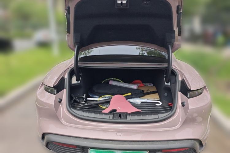 Used Porsche Taycan 2022-Year Updated Taycan Trunk