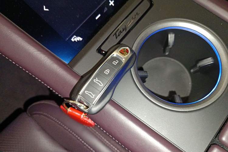 Used Porsche Taycan 2022 Taycan Vehicle Key