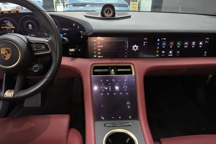 Used Porsche Taycan 2022-Year Updated Taycan Audio And AC Panel