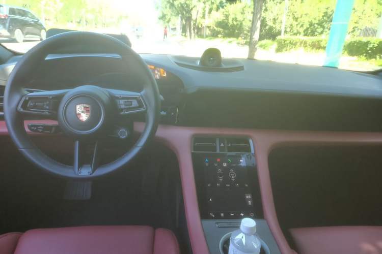 Used Porsche Taycan 2022 Taycan 4S Center Console