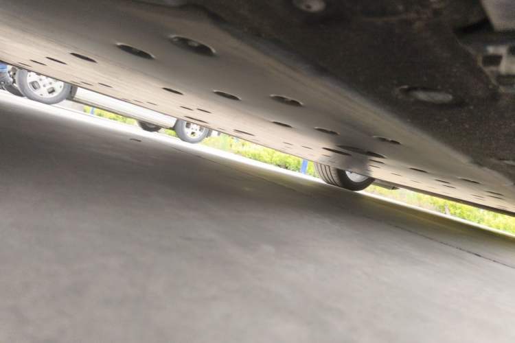 Used Porsche Taycan 2022-Year Updated Taycan Chassis Rear Right