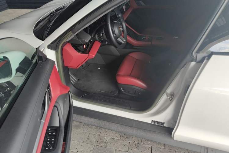 Used Porsche Taycan 2022-Year Updated Taycan Driver Seat