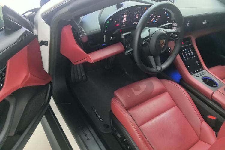 Used Porsche Taycan 2022-Year Updated Taycan Driver Seat