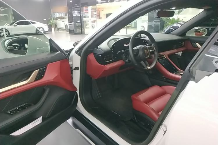 Used Porsche Taycan 2022-Year Updated Taycan Driver Seat