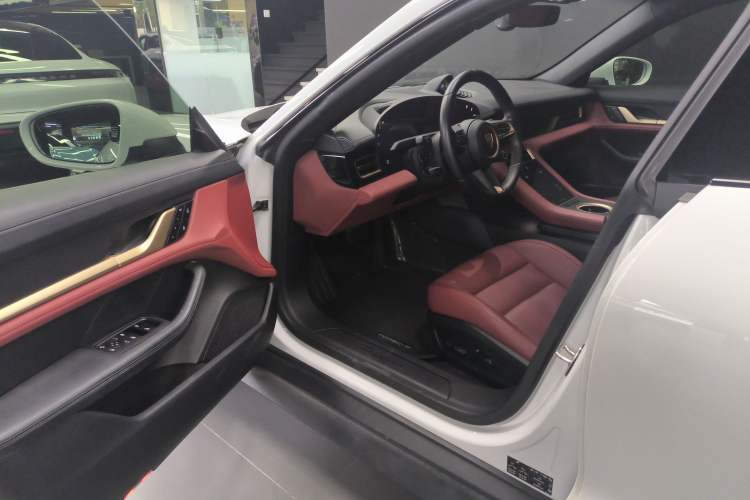 Used Porsche Taycan 2022 Taycan Driver Seat