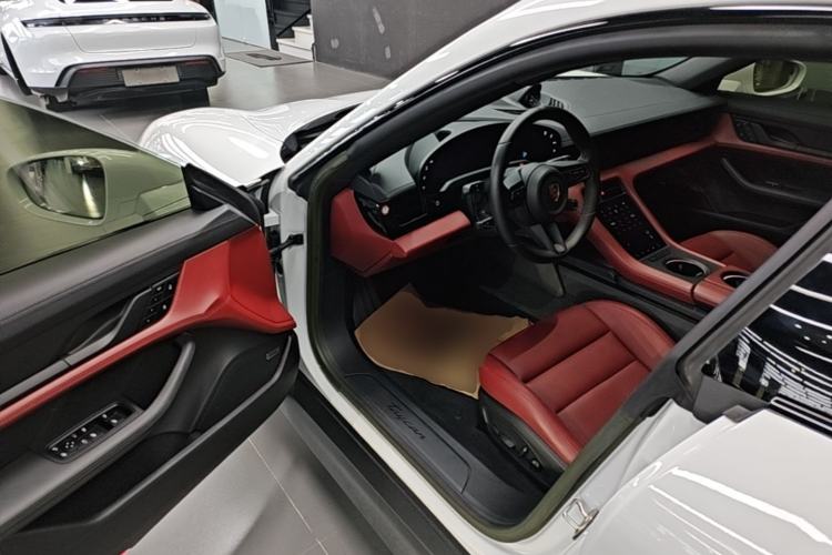 Used Porsche Taycan 2022-Year Updated Taycan Driver Seat
