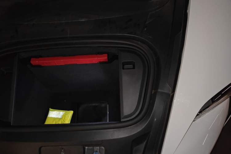 Used Porsche Taycan 2022 Taycan Engine Bay Left
