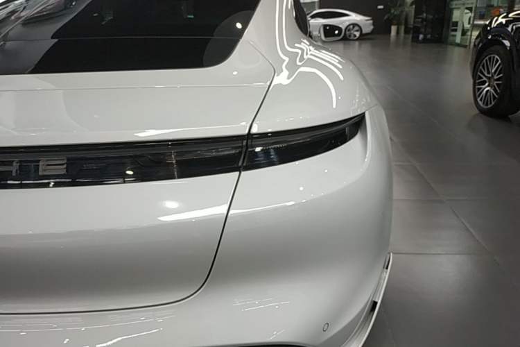Used Porsche Taycan 2022-Year Updated Taycan Exterior 3